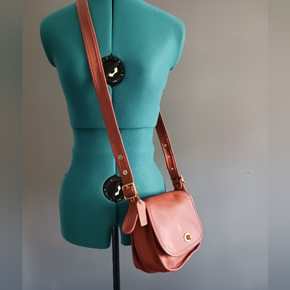 Vintage 90s COACH Legacy Flap Bag, Trial.bag. Cowhide Leather, Crossbody Bag - Picture 3 of 12